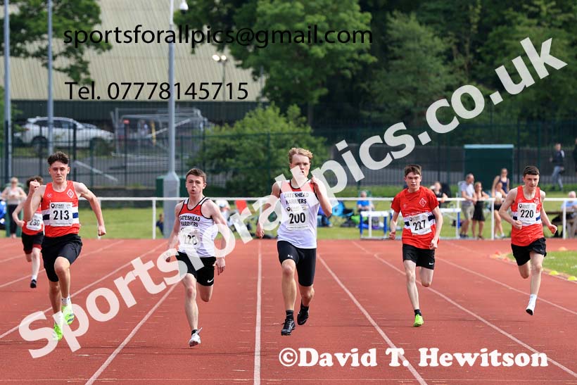 Boys Under-15s 200 metres, 2024 North Eastern Track and Field Champs., Middlesbrough.  Photo: David T. Hewitson/Sports for All Pics